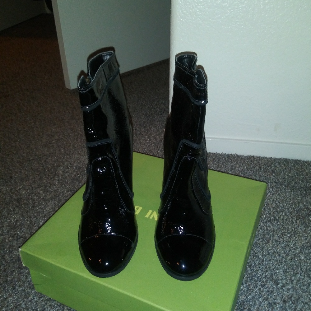Boots - Picture 5 of 5